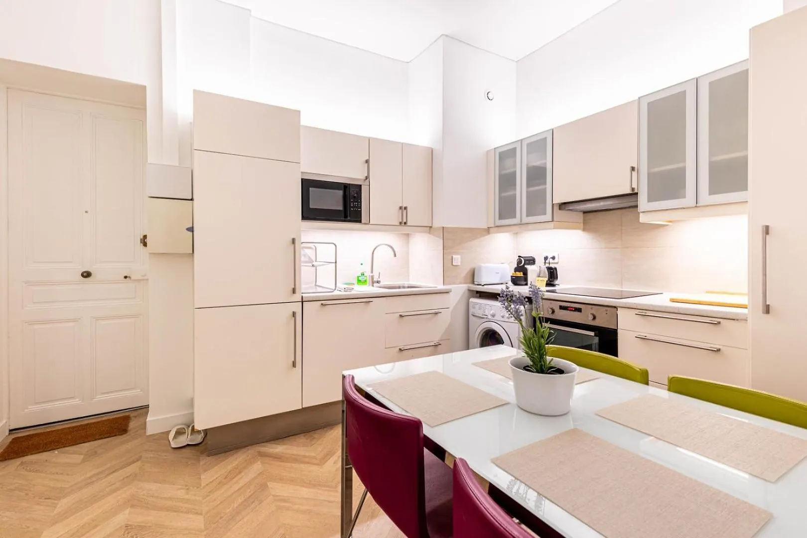 Apartament Guestready - Chic And Central Near Attractions Paryż 0*,